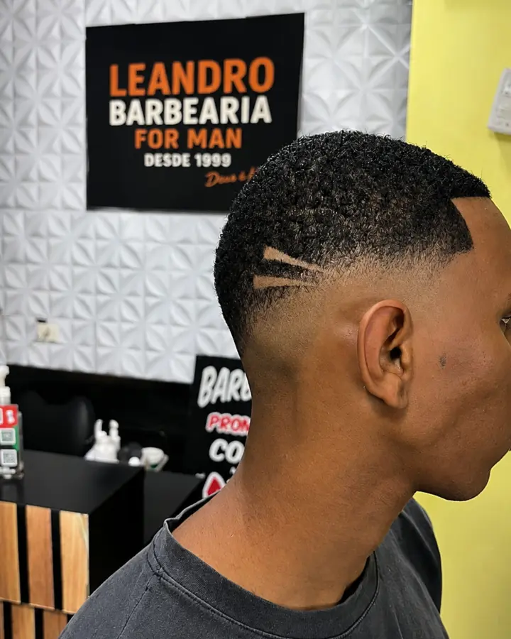 Degradê com desenho realizado na Leandro Barbearia