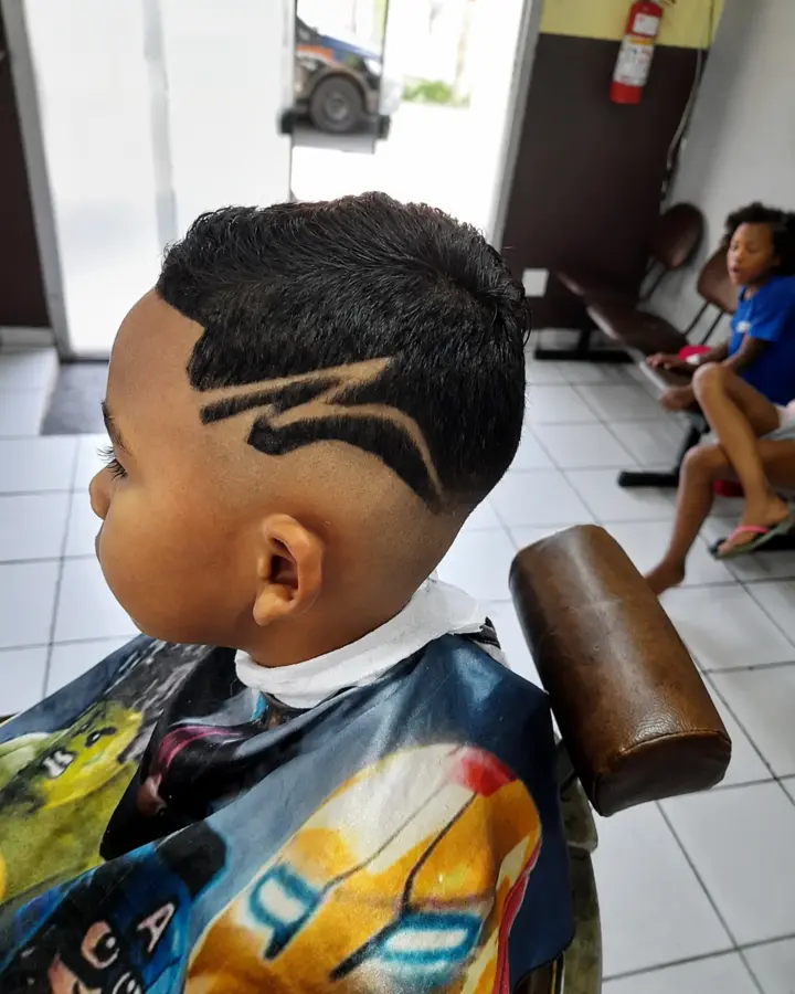 Desenho personalizado realizado na Leandro Barbearia